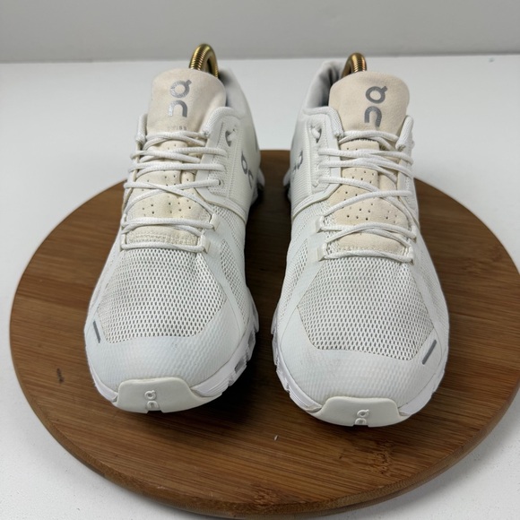 On Running Cloud 5 Women’s Athletic Shoes - Picture 2 of 9